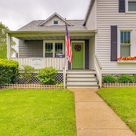 Lavish House With Patio - 2 Blocks To Green Lake! エクステリア 写真