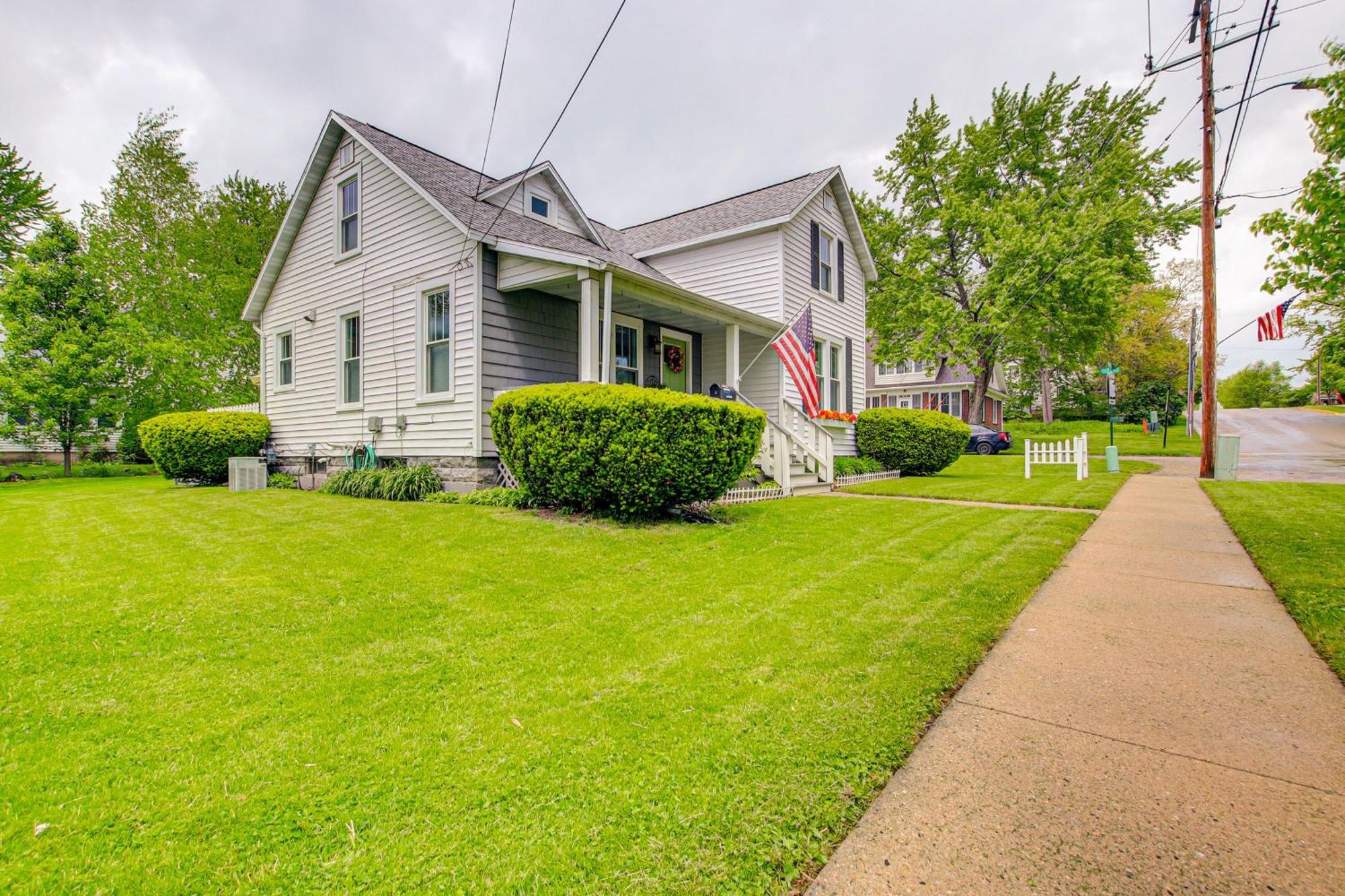 Lavish House With Patio - 2 Blocks To Green Lake! エクステリア 写真