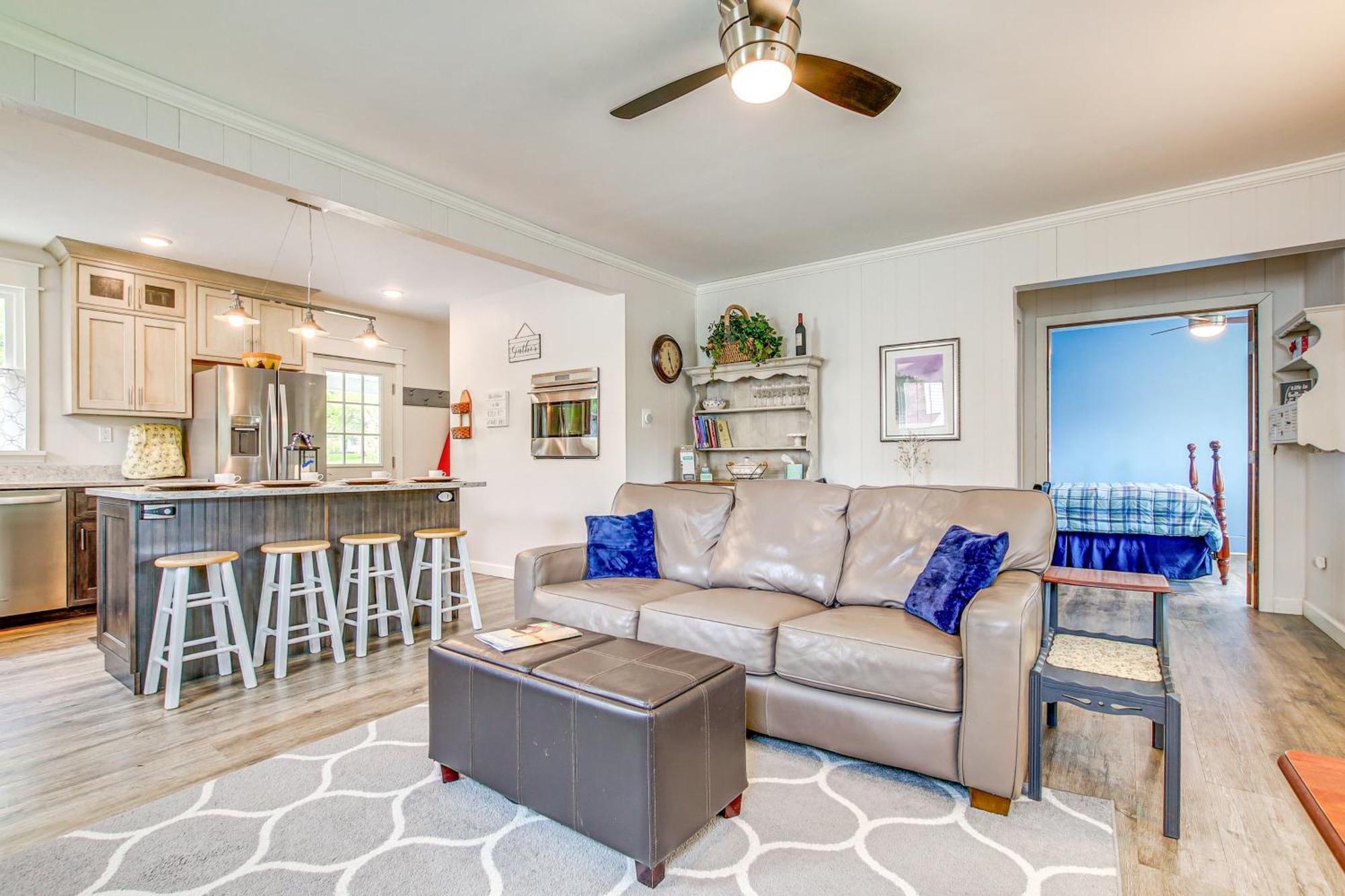 Lavish House With Patio - 2 Blocks To Green Lake! エクステリア 写真